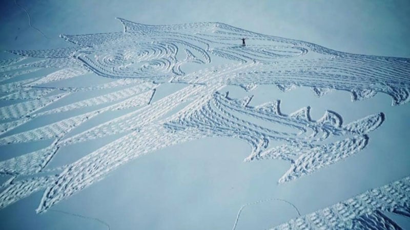 L'emblème des starks en empreintes de pieds